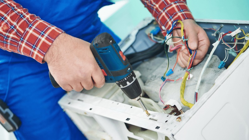 Balçova Siemens Siemens çamaşır makinesi kart tamiri – Su almama arızası orijinal parça ile giderildi. - Teknik servis örneği